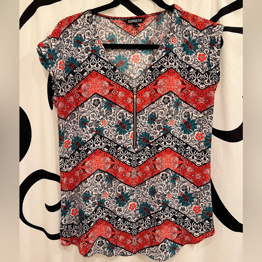 COPY - Express Short Sleeve Blouse size Small
